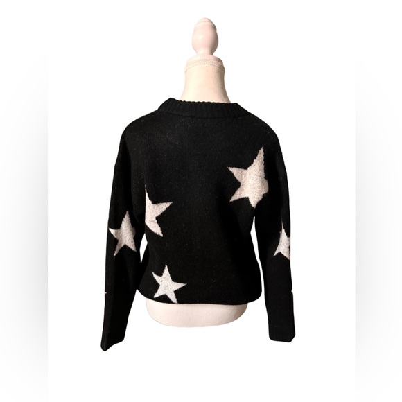 NWOT Aqua black and white star crew neck size XS - Picture 2 of 2